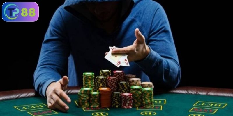các kiểu chơi poker là gì