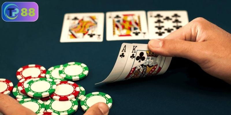 Dằn dơ trong xì dách có nghĩa là gì
