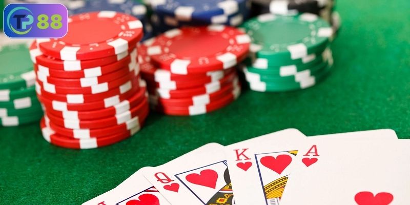 Các Loại Game Poker Đổi Thưởng trên Typhu88